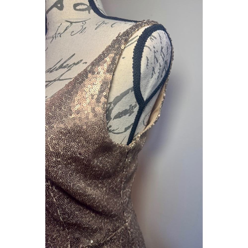 Women's Lulus Gold Sequin V-Neck Cocktail Dress Size M - Picture 4 of 9
